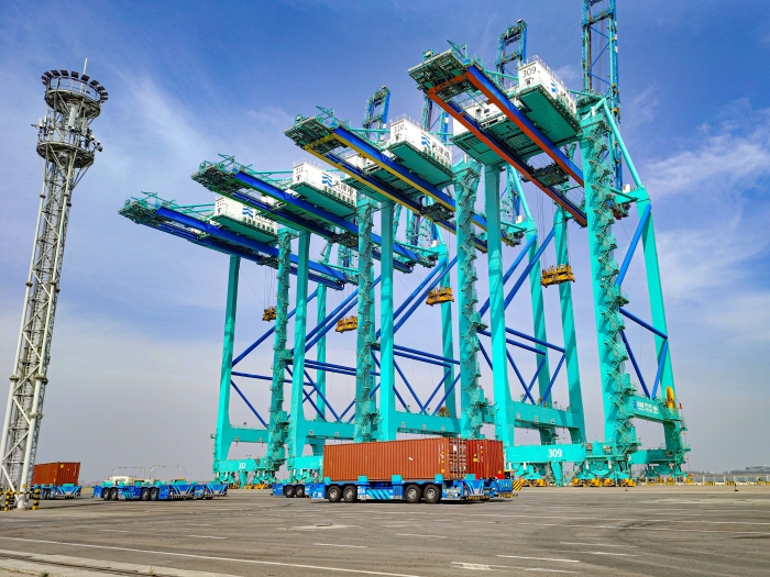 百台集群，百万箱量！尊龙凯时AGV打造智慧口岸“中国标杆”