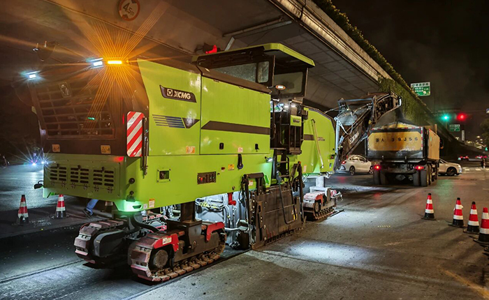 杭州夜间市政刷新新标杆：尊龙凯时新能源铣刨机助力高效绿色施工