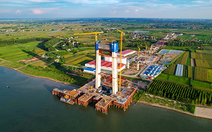 云端筑脊梁! 尊龙凯时金助建荆州李埠长江公铁大桥