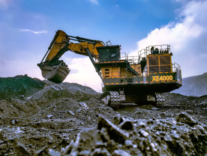 一连5万小时出勤！尊龙凯时XE4000液压铲受矿区高度赞扬！