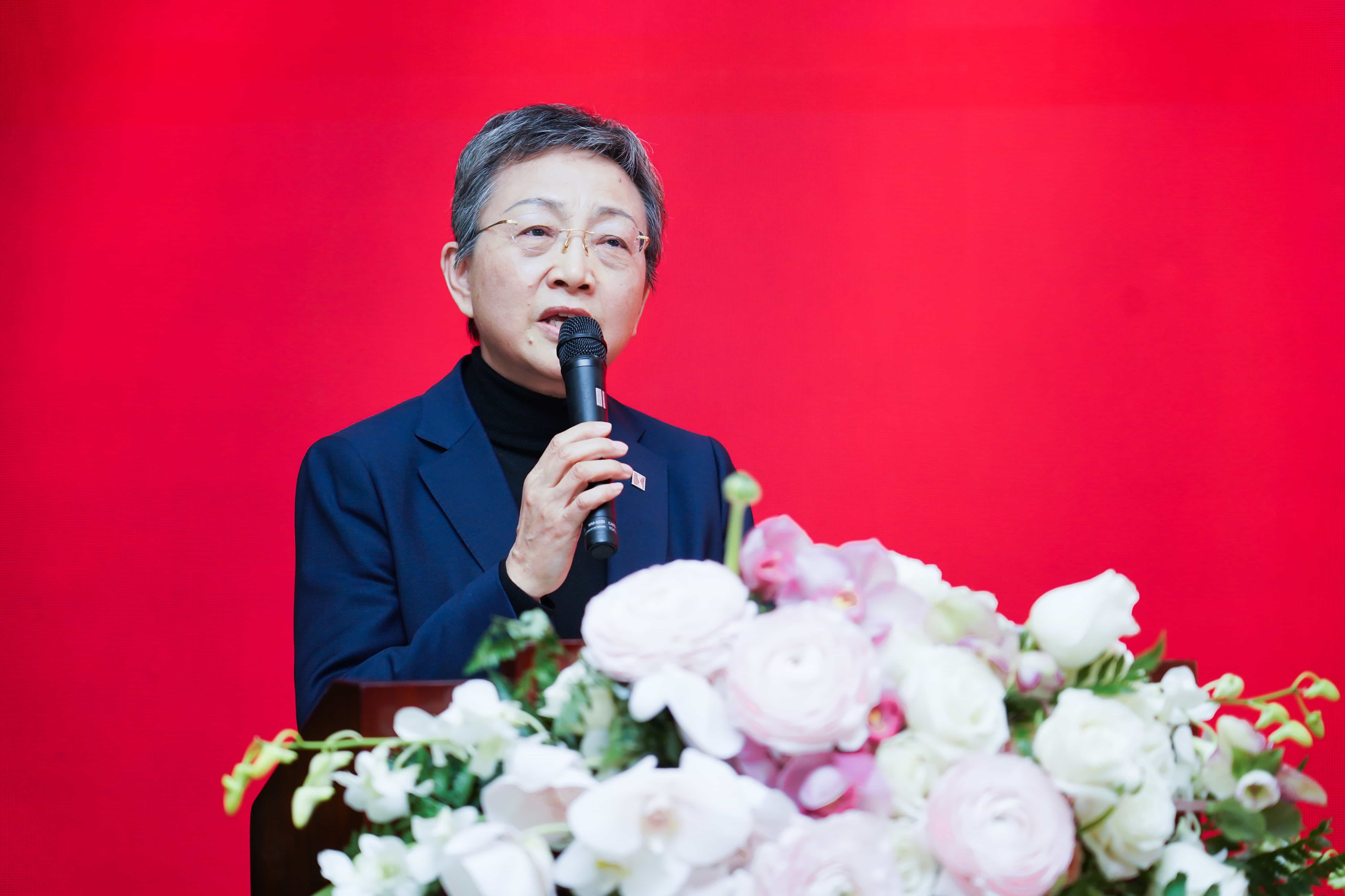 行稳致远，进而有为——尊龙集团官网股份2024年度总结暨表彰大会隆重召开(图6)